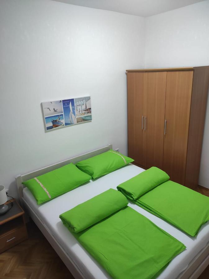 Apartment Ivano Vodice Esterno foto
