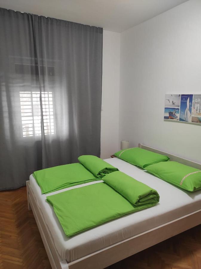 Apartment Ivano Vodice Esterno foto